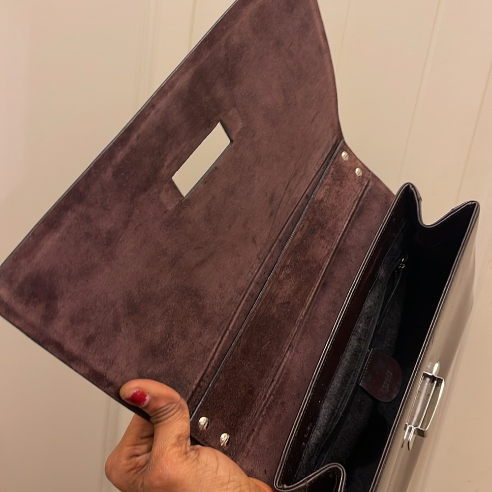 Authentic Gucci, please check all picture of condition - Picture 13 of 17